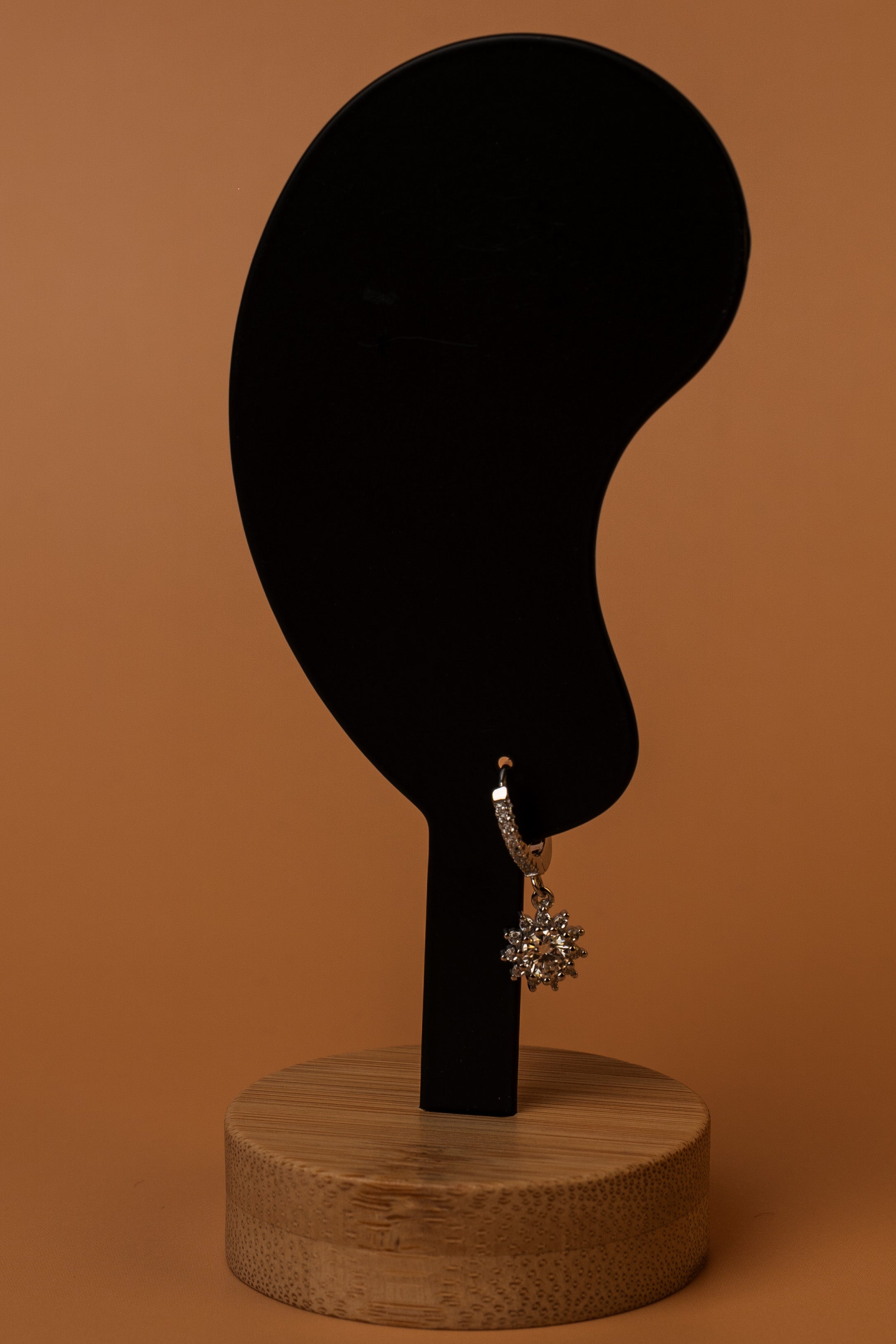 Veyelle Étoile moissanite drop earrings in white gold — on model