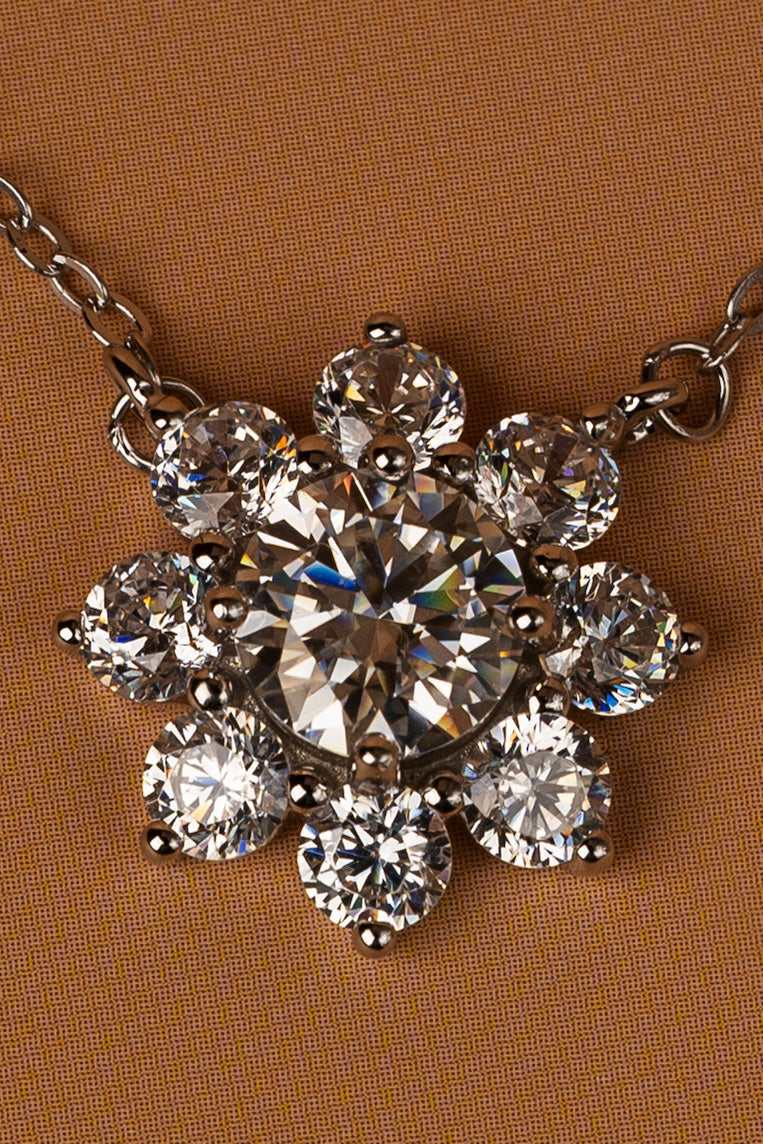 Veyelle Neve moissanite snowflake necklace in white gold — close-up