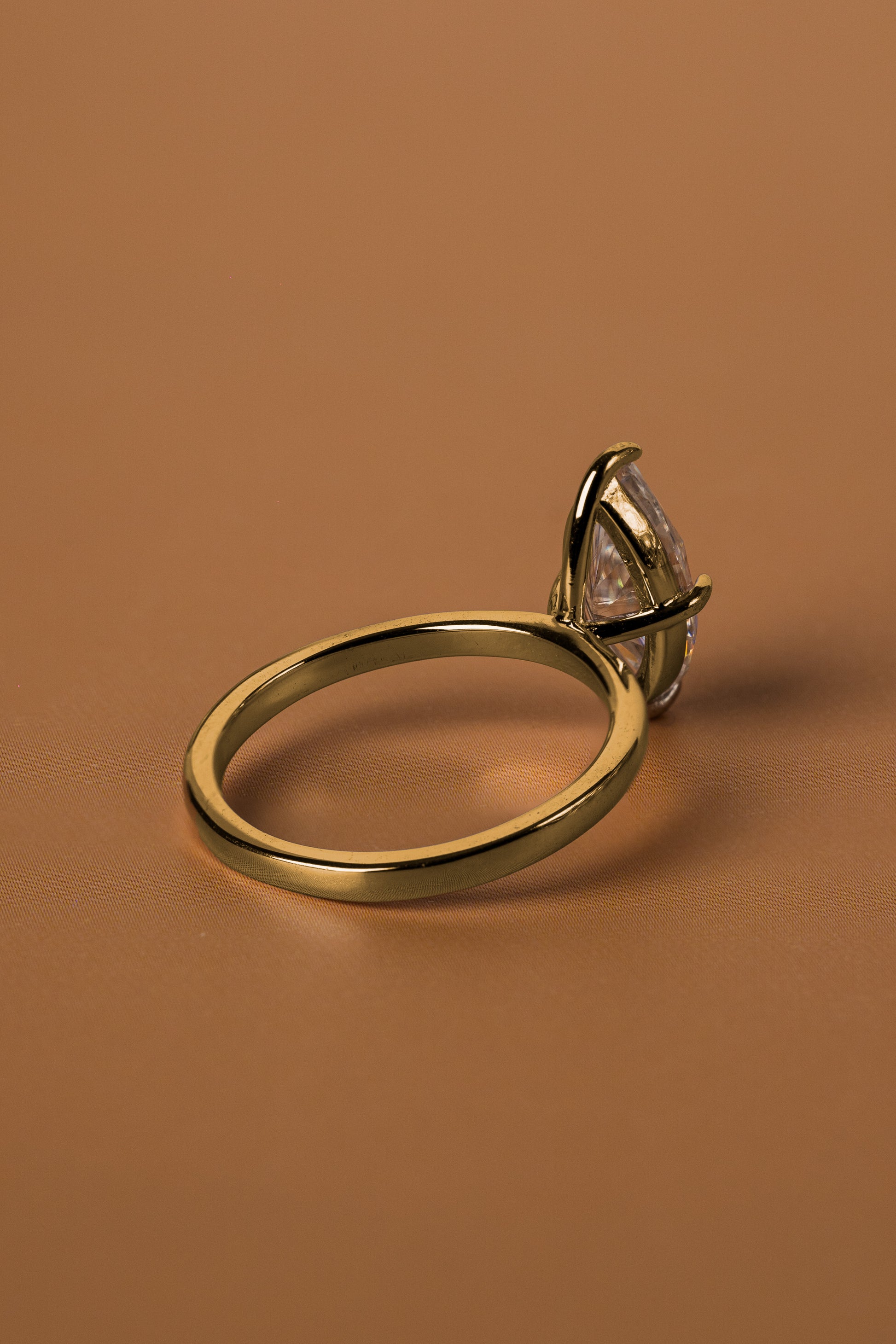 Veyelle Lança moissanite marquise ring in golden gold — back shot