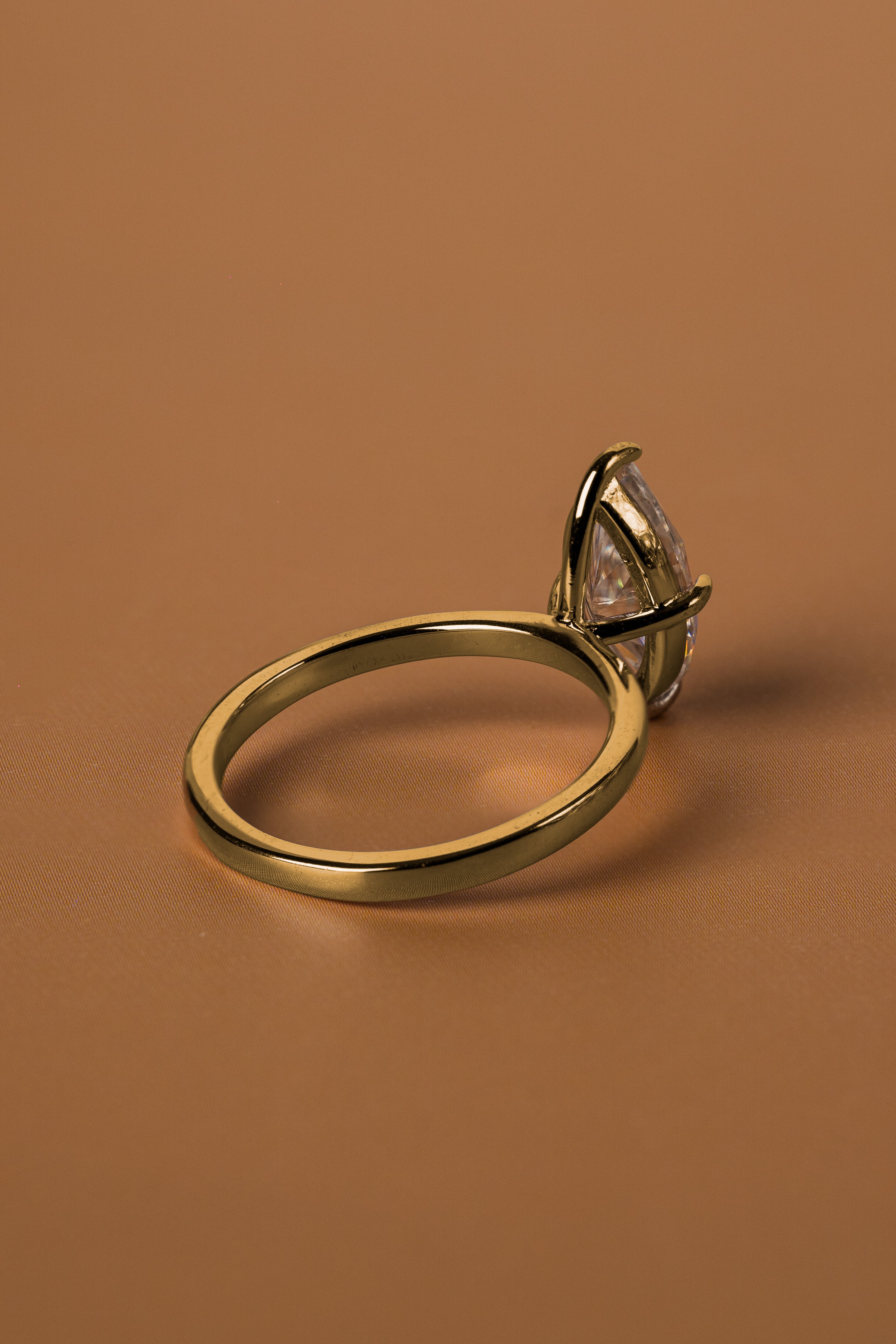 Veyelle Lança moissanite marquise ring in golden gold — back shot