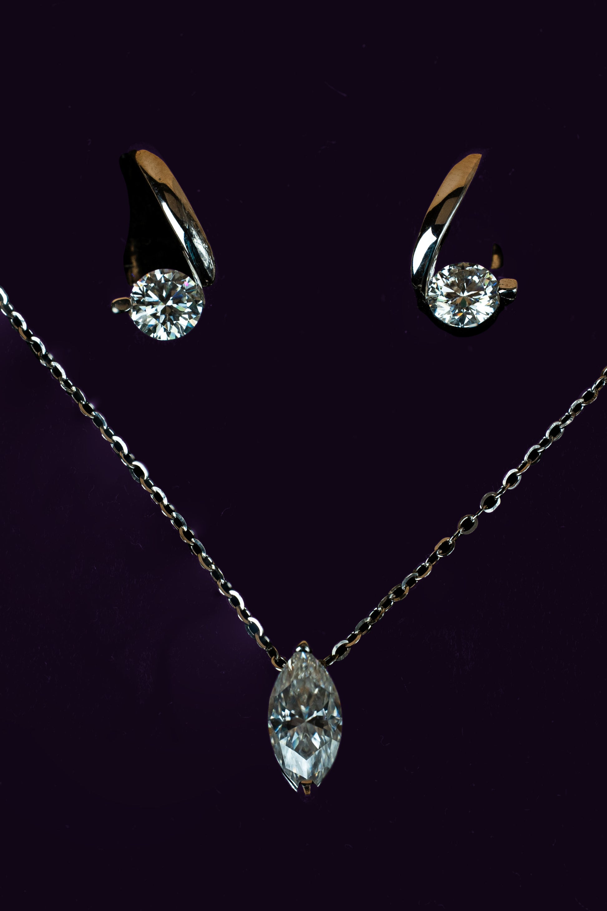 Veyelle Evening Look set featuring Soirée earrings and Sylvie necklace