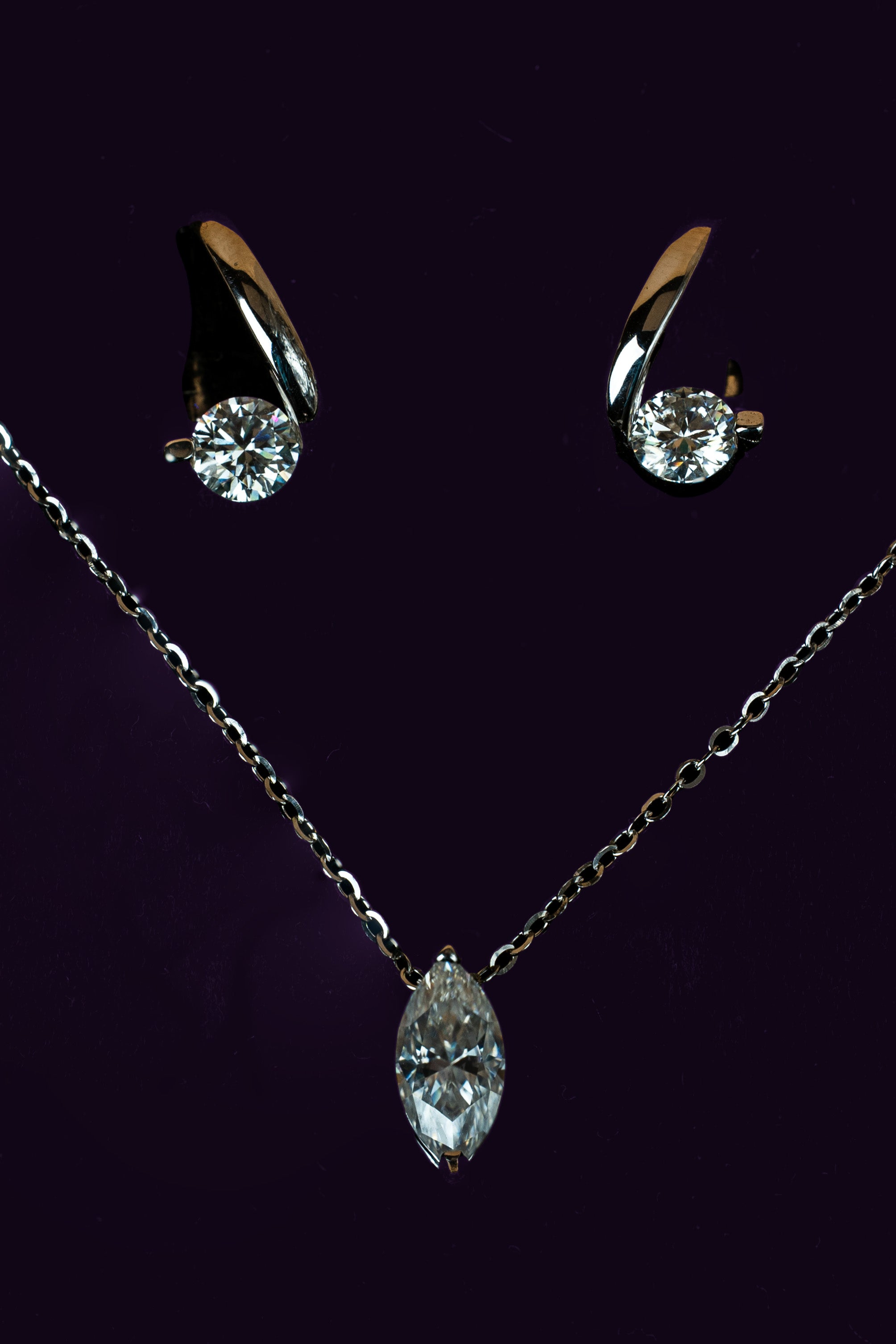 Veyelle Evening Look set featuring Soirée earrings and Sylvie necklace